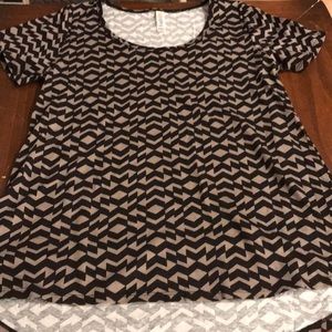 Small LuLaRoe Classic T black and grey.